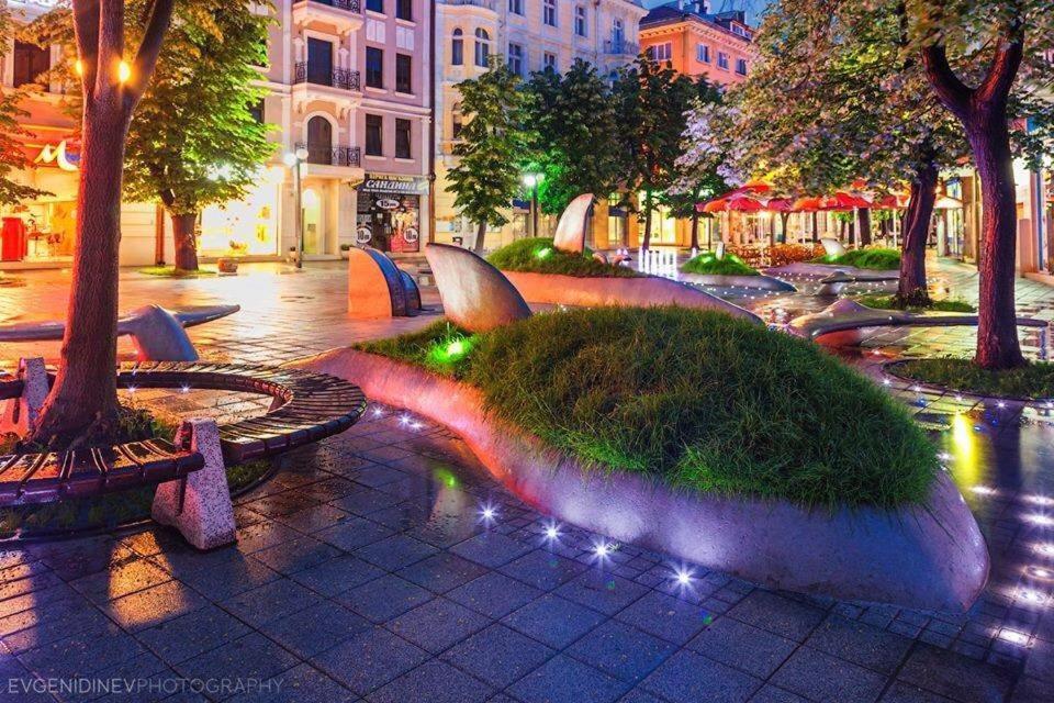 Luxury Versailles Apartments Center Opera Burgas Zewnętrze zdjęcie